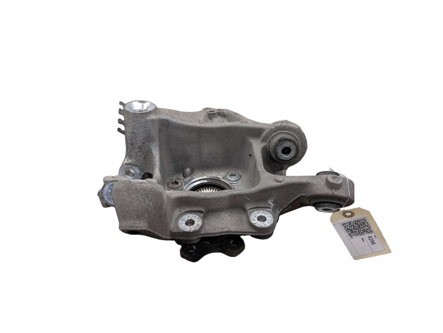 2017-2023 BMW M550i xDrive G30 Rear Right Passenger Spindle Knuckle w/ Bearing 6866338