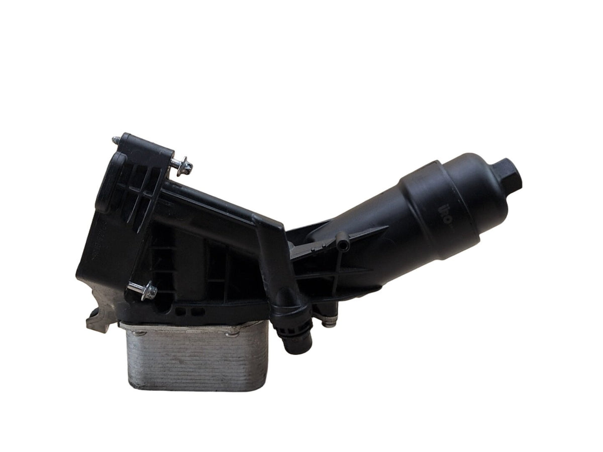 16-20 OEM BMW F22 F30 F32 F36 G01 G30 X3 330 430 Engine B46 Oil Filter Housing