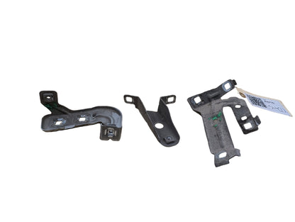 15-20 OEM BMW F80 F82 F83 M3 M4 Left Driver Fender Bracket Mount Carrier SET