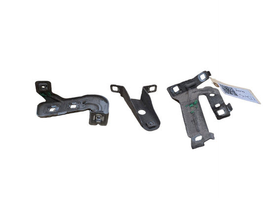 15-20 OEM BMW F80 F82 F83 M3 M4 Left Driver Fender Bracket Mount Carrier SET