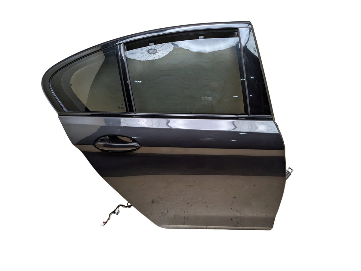 OEM BMW F90 G30 530 540 M550 M5 Rear Right Passenger Door Shell Panel