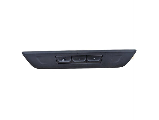 OEM BMW F90 M5 G30 530 540 M550 Front Left Driver Seat Memory Switch Button