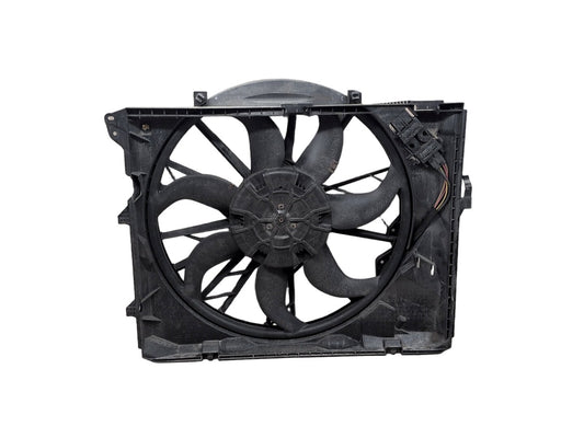 2008-2013 BMW 128i E82 Radiator Fan Shroud Housing w/ Motor 7561713
