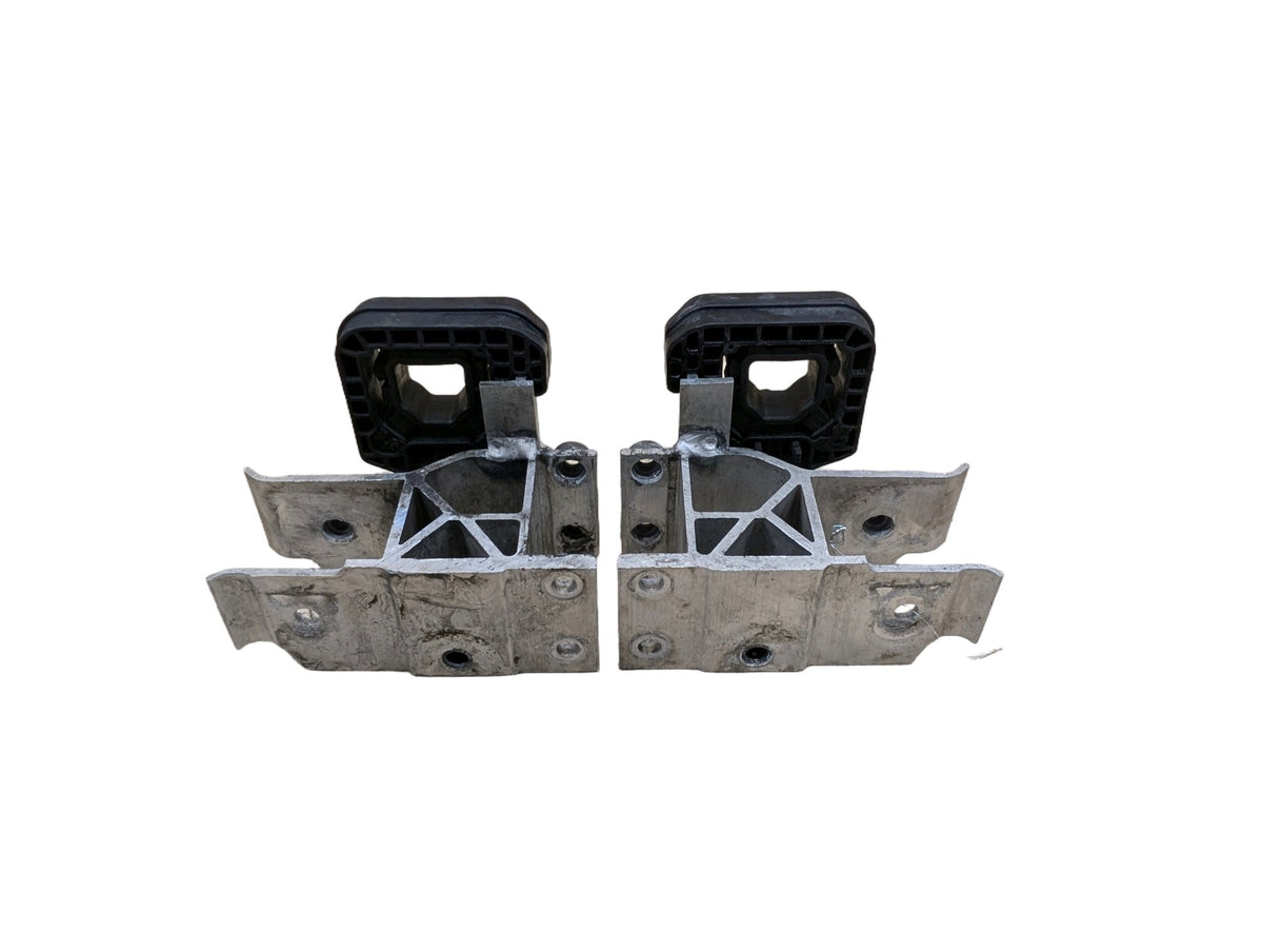 2019-2026 BMW X5 G05 Radiator Lower Mounting Brackets SET 8642753 OEM