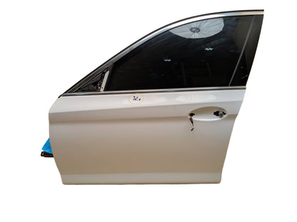 17-23 OEM BMW F90 G30 530 540 M550 M5 Front Left Driver Door Shell Panel White A96
