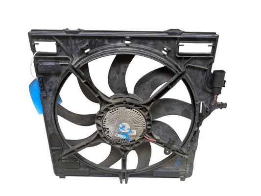2015-2018 BMW X5 F85 Radiator Fan Shroud Housing w/ Motor 7647371