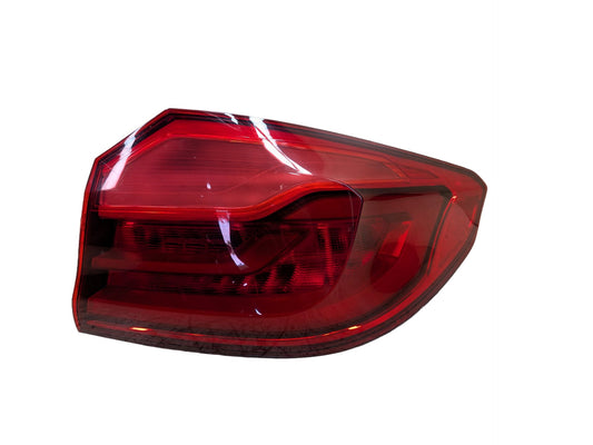 17-20 OEM BMW F90 G30 530 540 M550 M5 Rear Passenger Side Outer Tail Light