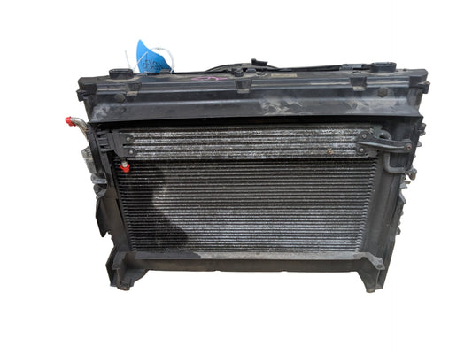 2004-2010 BMW M6 E64 Radiator Cooling Condenser Fan Shroud Assembly SET 7519205