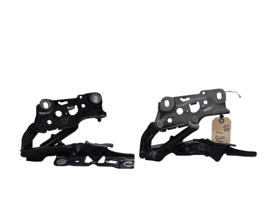 2016-2017 BMW M550i xDrive G30 Hood Bonnet Hinges SET 7347407