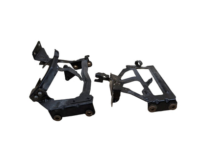 2011-2017 Audi RS5 8T Radiator Lower Mounting Brackets SET 8K0121259 OEM
