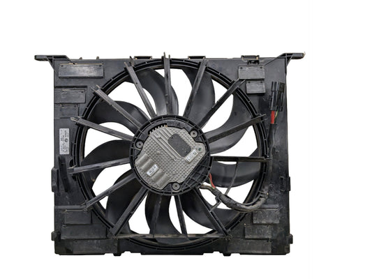 2018-2023 BMW M550i G30 Radiator Fan Shroud Housing w/ Motor 8619628