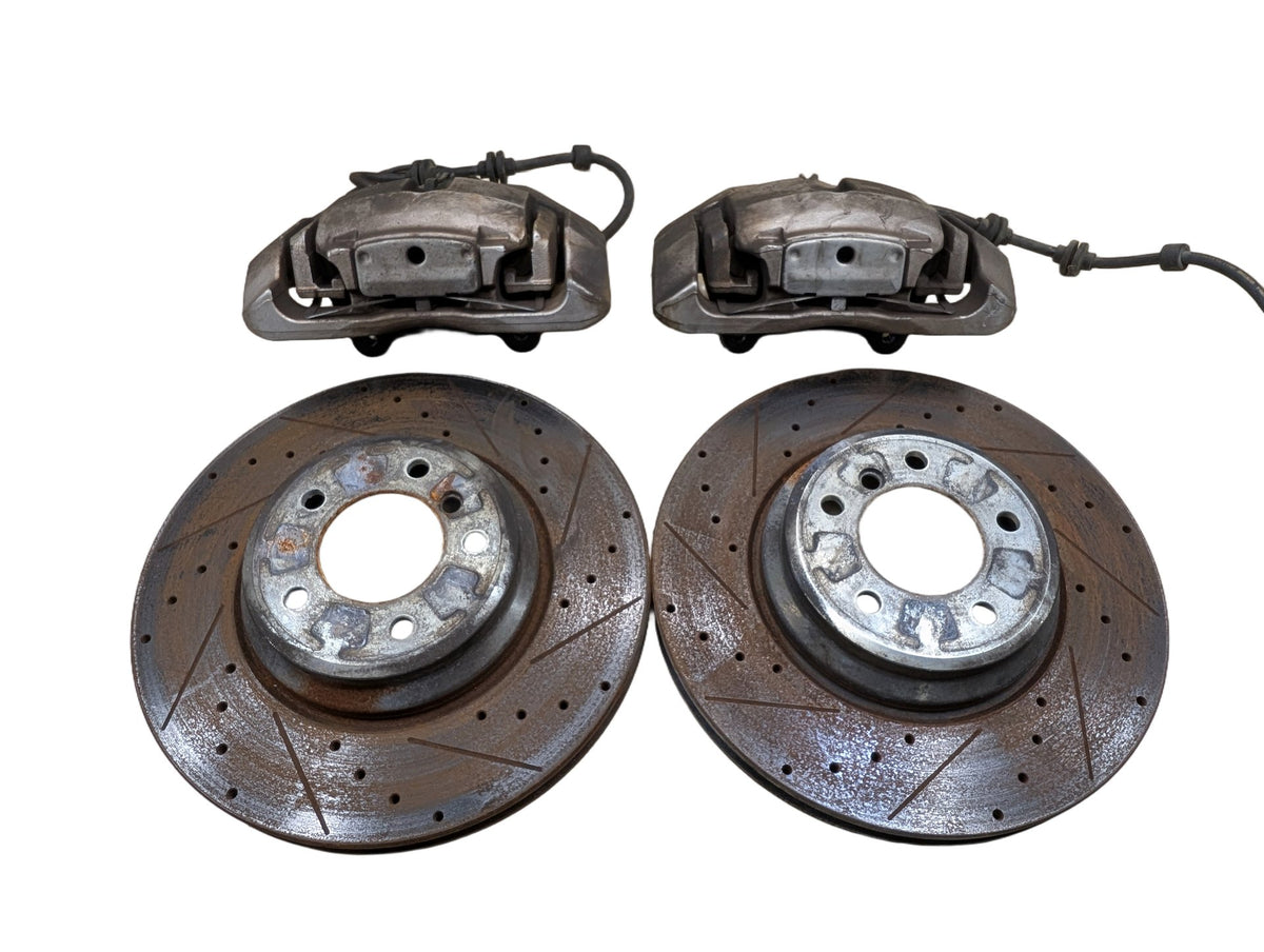 OEM BMW 335 E9X Front Left Right Brake Caliper SET w Drilled Slotted Rotors