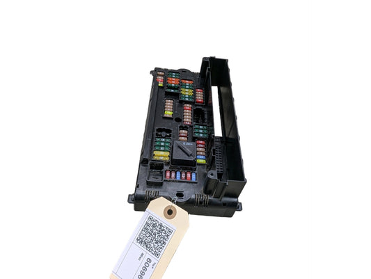 2011-2016 BMW 535i F10 Front Power Distribution Fuse Box 9210861 OEM