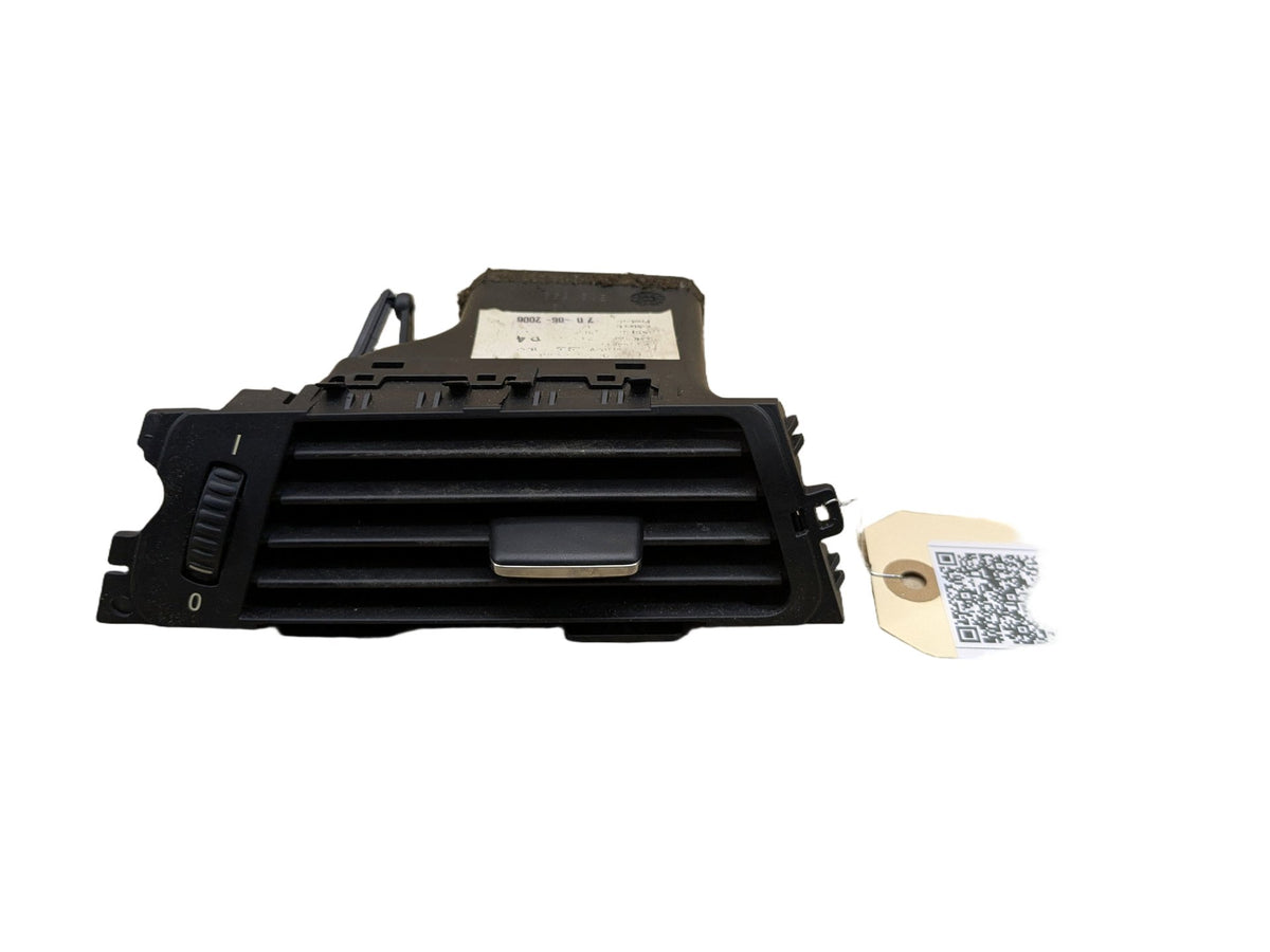 06-13 OEM BMW E90 E92 E93 335 328 M3 Left Driver Side Dashboard Air Vent