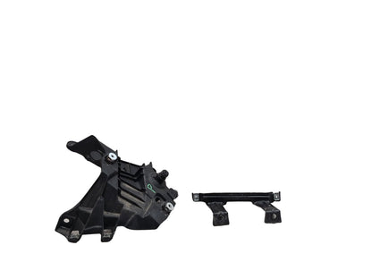 OEM BMW F15 F16 F85 X5 X6 Front Right Passenger Fender Mount Support Brackets