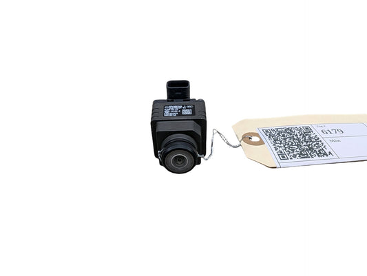 OEM BMW G11 G12 G30 530 540 M550 740 750 Rear View Backup Reverse Camera i-CAM2