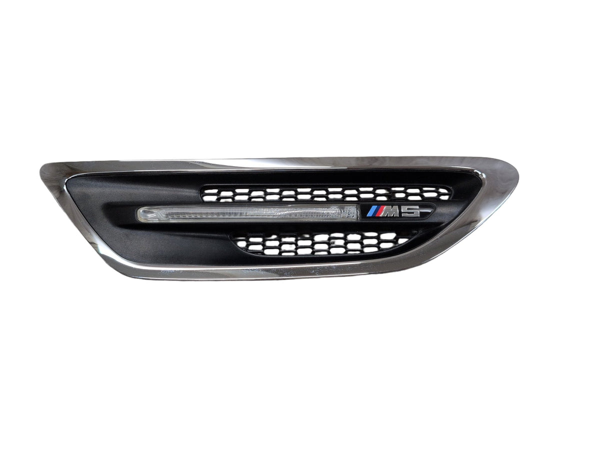 2011-2016 BMW M5 F10 Front Right Passenger Fender Trim Molding 7903880 OEM