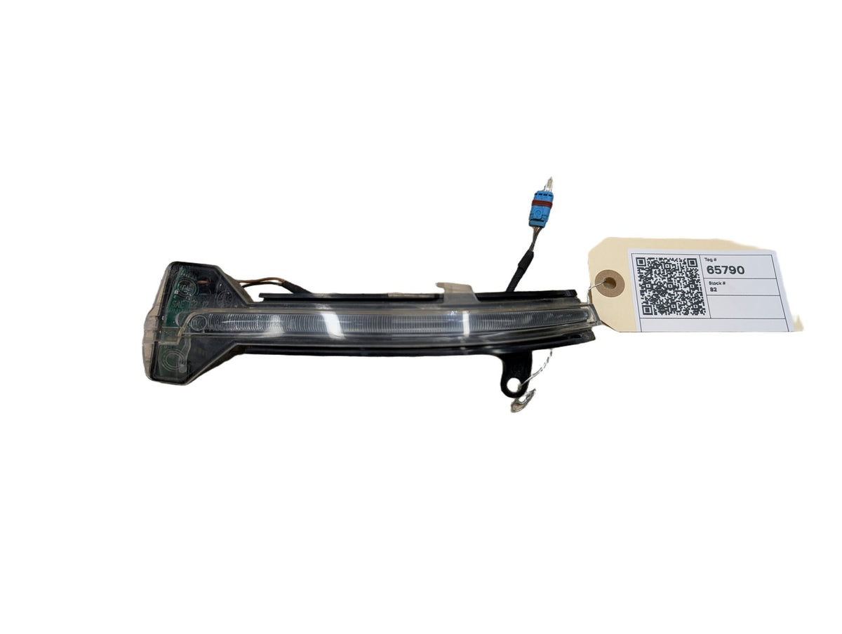 2010-2017 BMW 535i GT xDrive F07 Front Left Driver Turn Signal Light Indicator 7308535 OEM