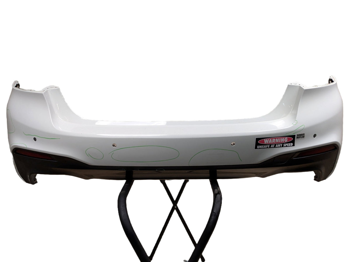 NOTE 2017-2023 BMW M550i xDrive G30 Rear Bumper Cover White 300
