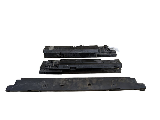 2012-2018 BMW 320i F30 Cooling Radiator Brackets SET 7600537