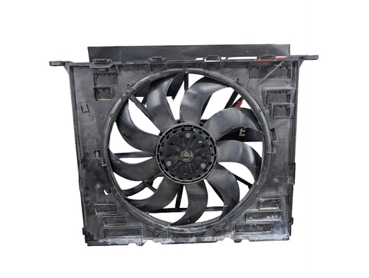 2016-2017 BMW 750i G12 Radiator Fan Shroud Housing w/ Motor 8619625 600W