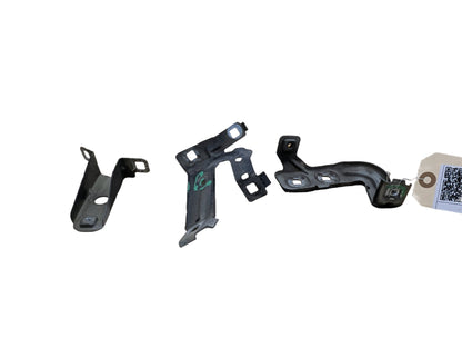 15-20 OEM BMW F80 F82 F83 M3 M4 Left Driver Fender Bracket Mount Carrier SET