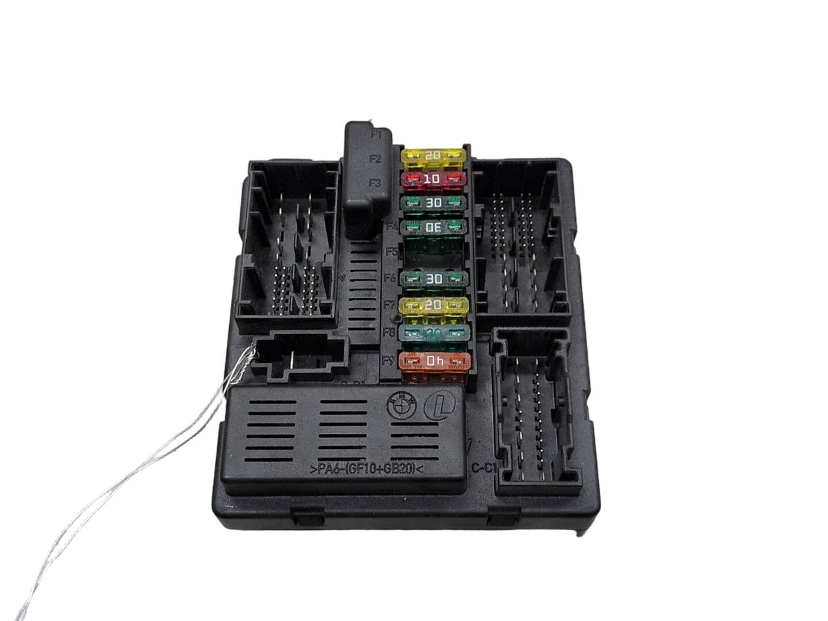 04-10 BMW X3 E83 BCM Fuse Relay Power Junction Distribution Box Module