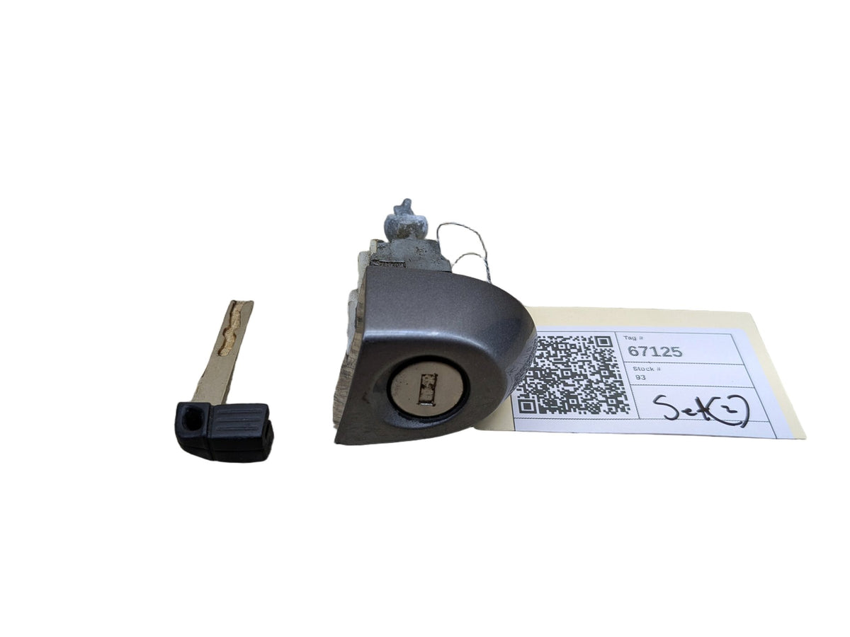 07-13 OEM BMW E92 E93 335 Driver Door Lock Cylinder Mechanism Gray A52