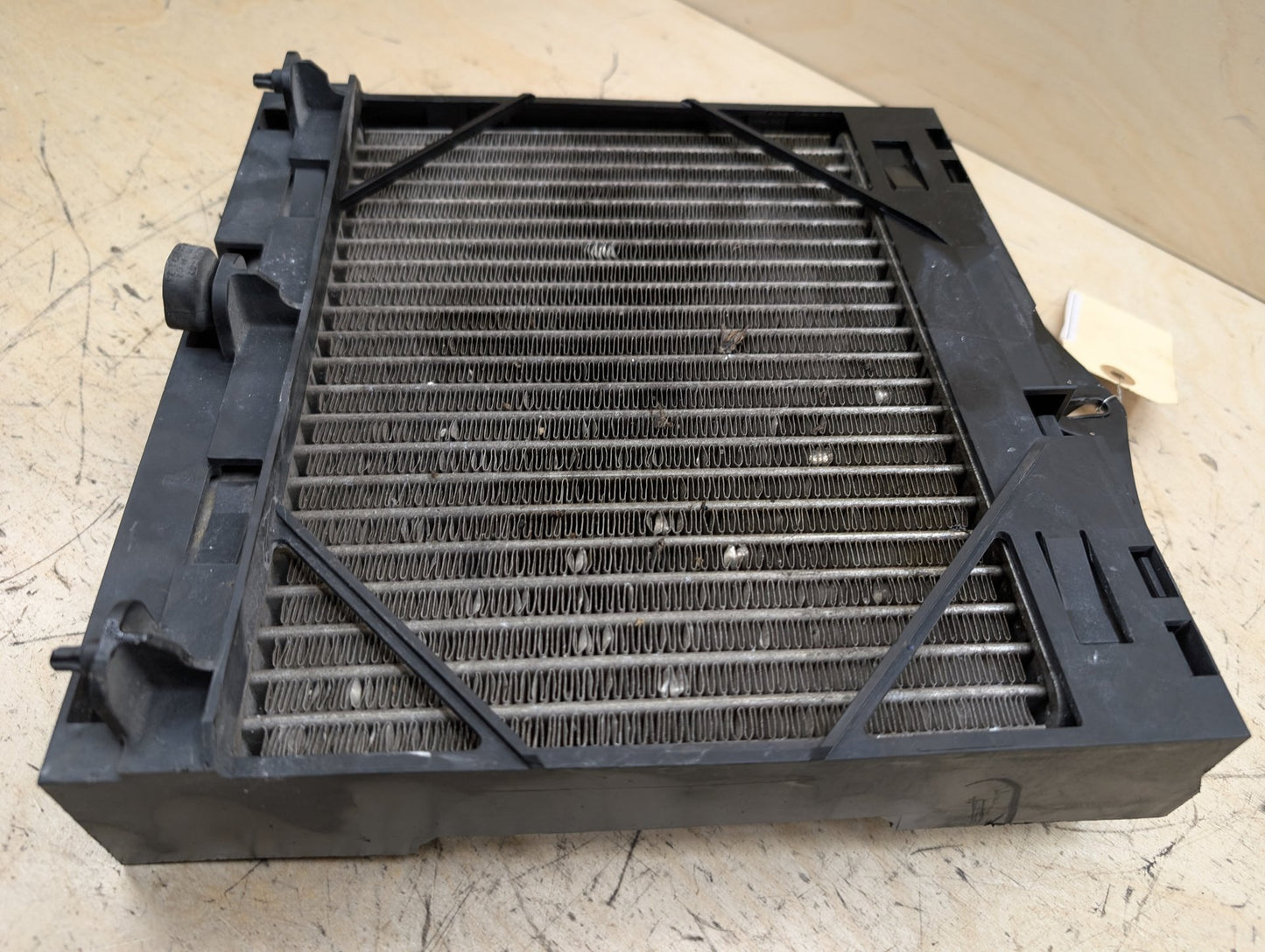 OEM BMW F02 F06 F10 F13 535 550 Front Right Passenger Auxiliary Coolant Radiator