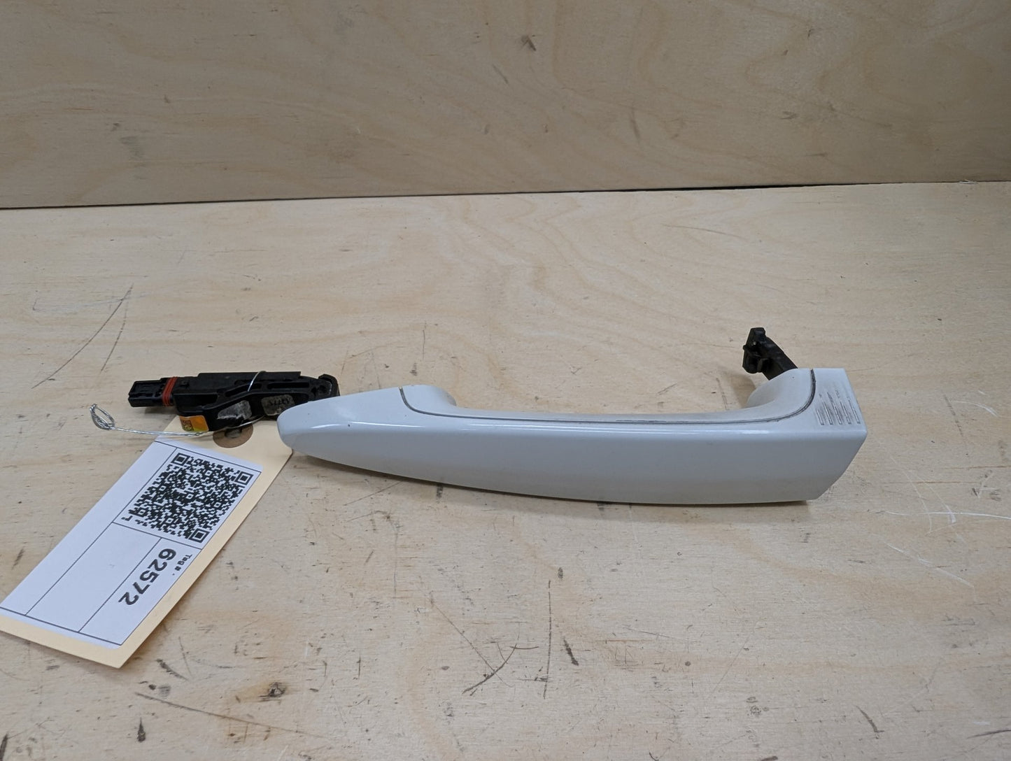 OEM BMW F23 F36 F32 M2 M3 M4 COMFORT ACCESS Front Left Driver Door Handle White