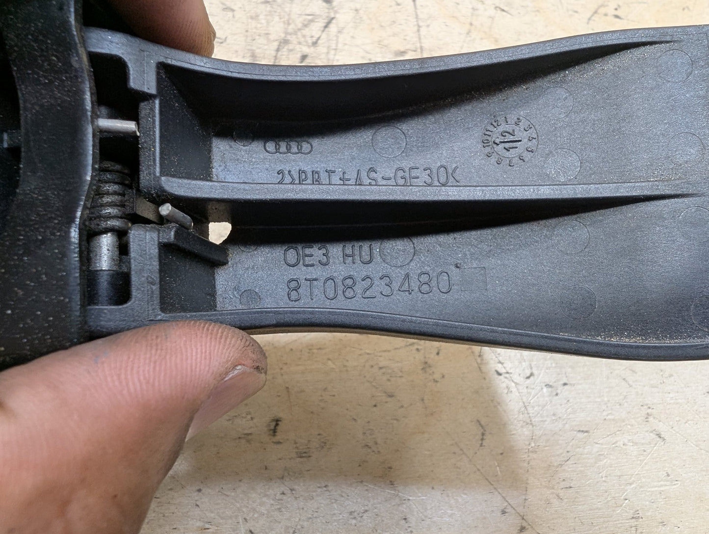 2011-2017 Audi RS5 8T Hood Bonnet Safety Lock Latches SET 8T0823480