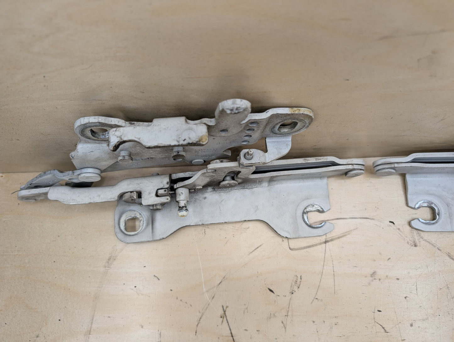 2012-2018 BMW 328i F30 Hood Bonnet Hinges SET 7239416
