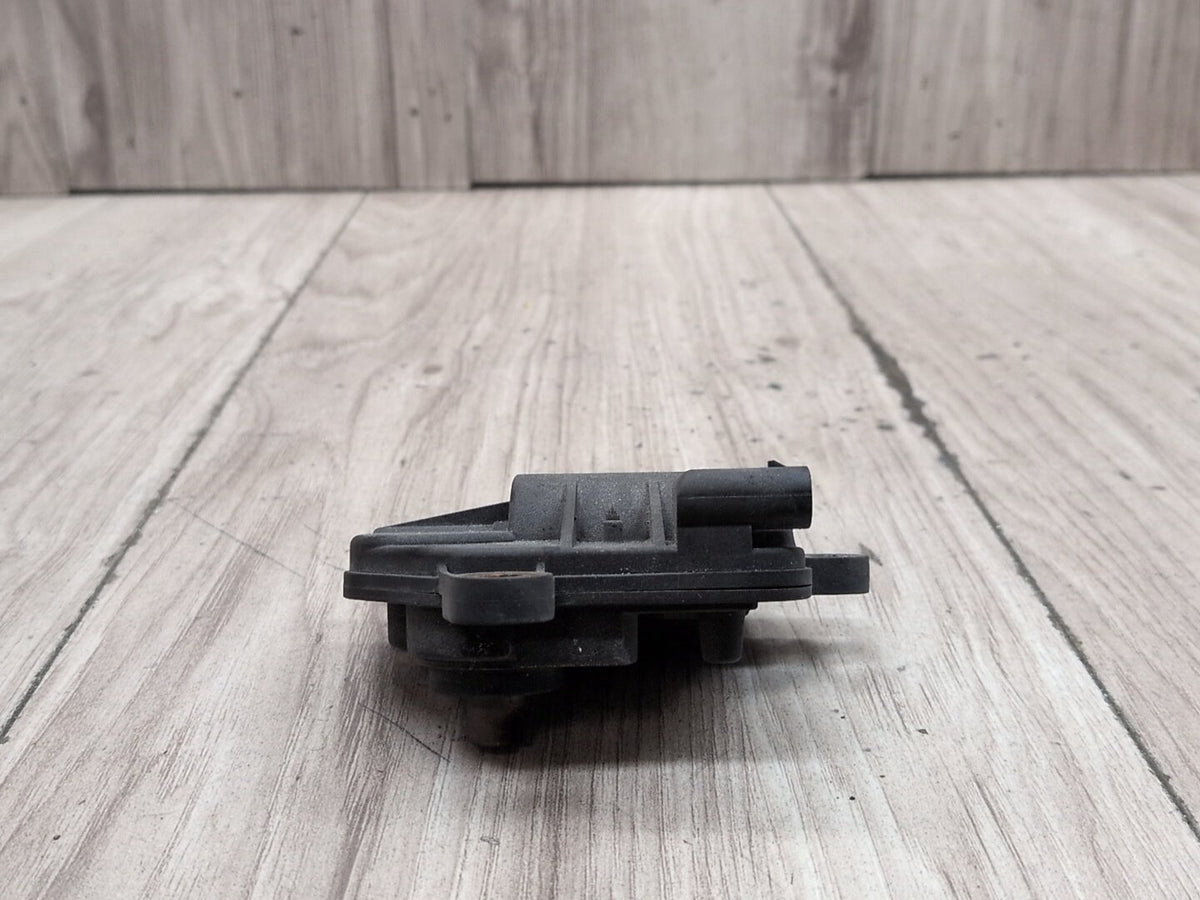 OEM BMW F15 F22 F23 F30 F32 F33 F36 F44 F48 Muffler Exhaust Flap Actuator Motor