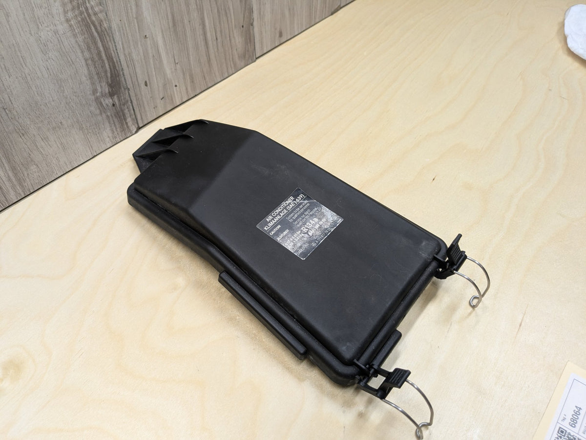 2009-2011 Mercedes-Benz SLK-Class R171 Engine Fuse Box Cover OEM