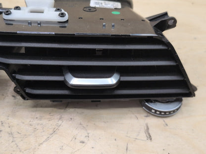 16-22 OEM BMW G11 G12 740 750 M760 Dash Center AC Air Vent Grille