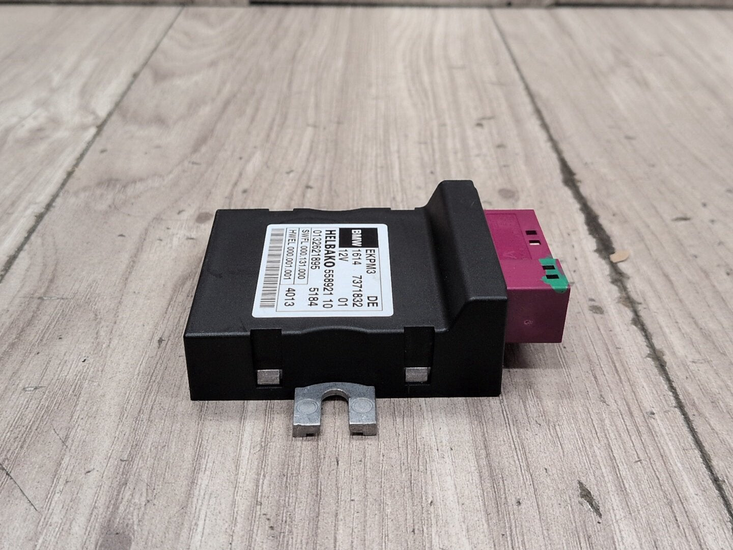 OEM BMW F02 F10 F22 F30 F36 N20 N55 Helbako Fuel Pump Relay Control Module EKPM3
