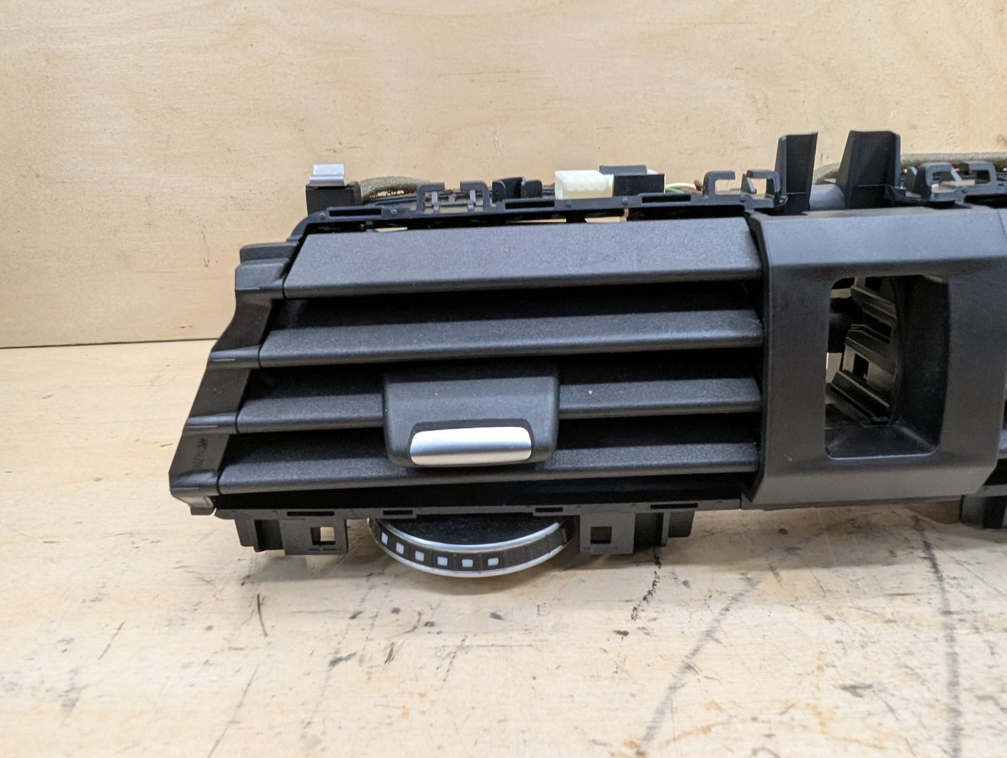 18-21 OEM BMW G01 G02 F97 F98 X3 X4 X3M X4M Dashboard AC Air Vent Center Grille