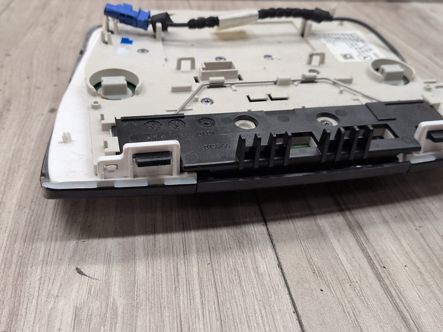 2009-2012 Mercedes-Benz E550 W212 Headliner Overhead Dome Light Switch Module