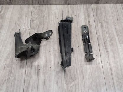 2011 - 2017 BMW X3 F25 Front Right Passenger Fender Brackets SET 7267336 N20B20O0