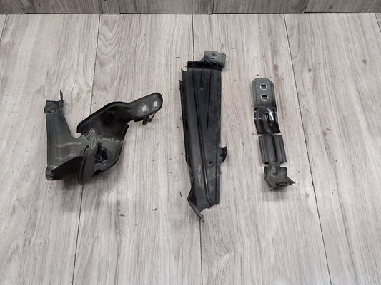 2011 - 2017 BMW X3 F25 Front Right Passenger Fender Brackets SET 7267336 N20B20O0