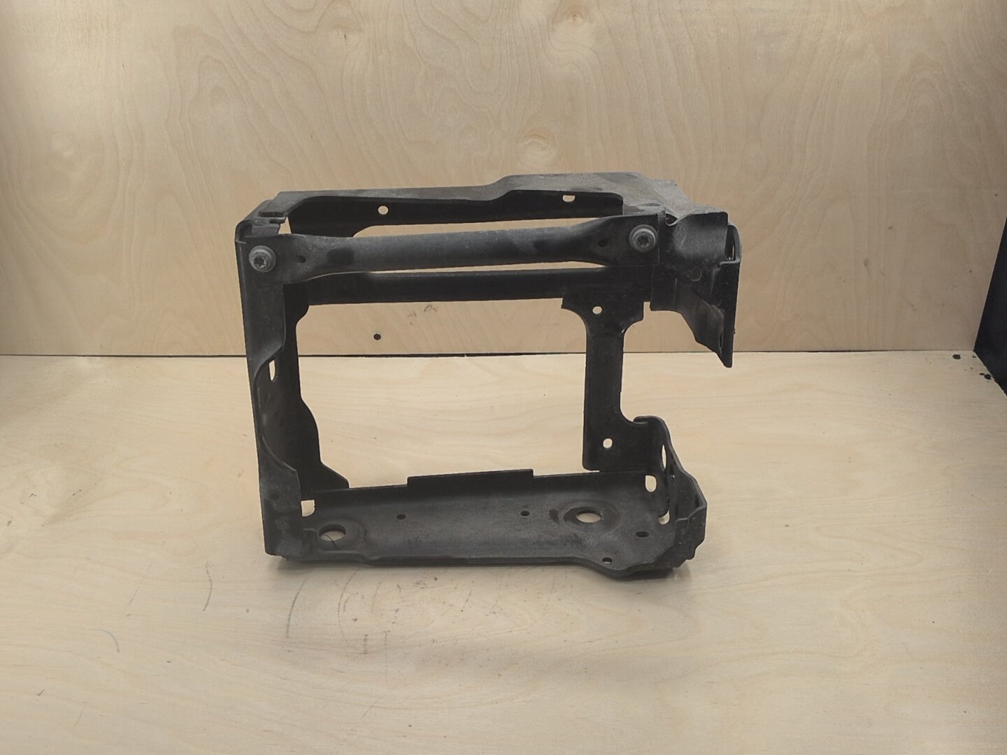 OEM BMW G01 G02 F97 F98 X3 X4 Front Left Driver Radiator Reinforcement Bracket