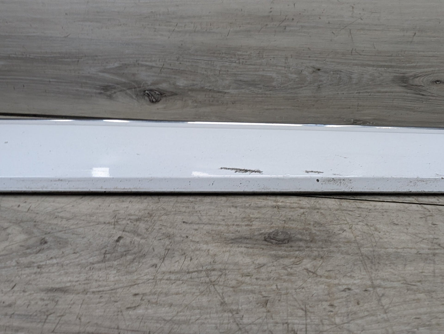 2009 - 2017 Audi Q5 8R Front Right Passenger Exterior Door Trim Molding 8R0853960L EA888