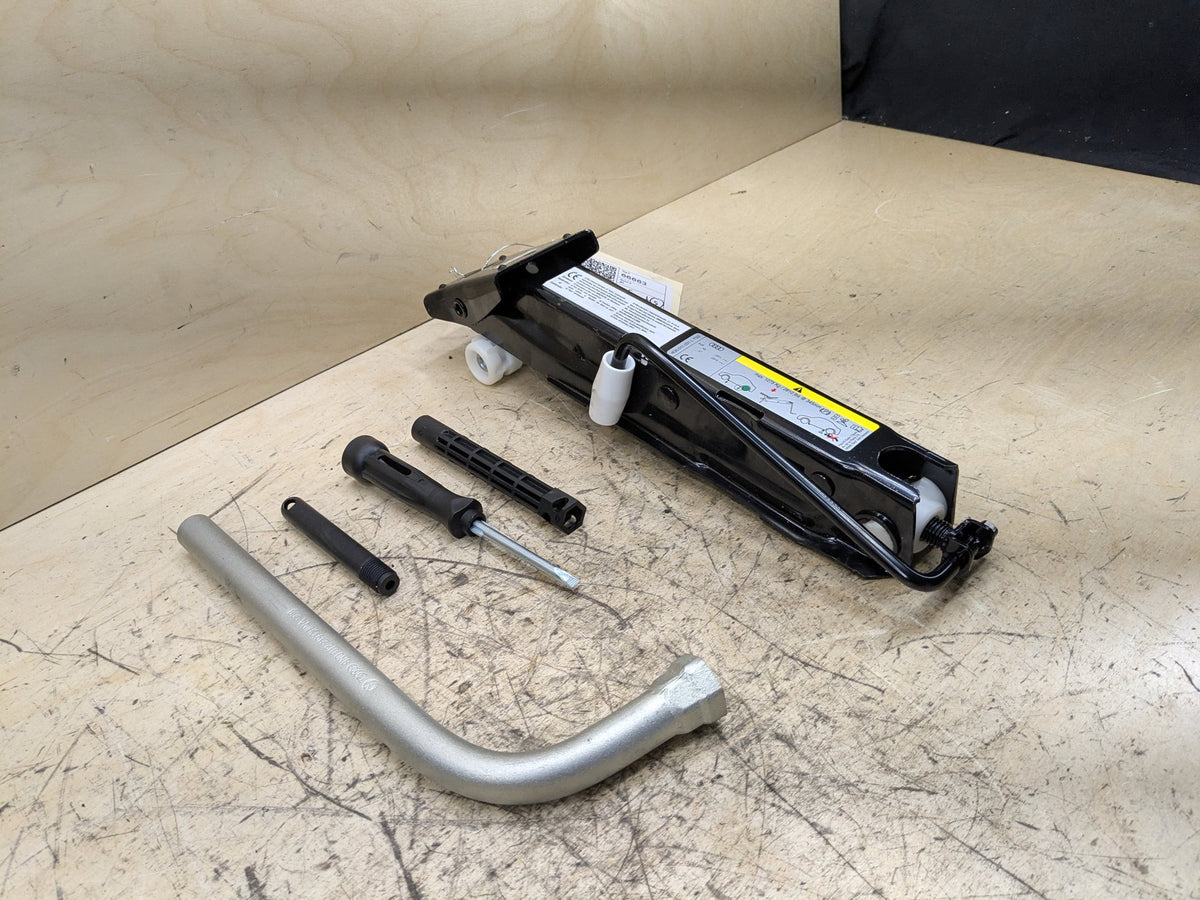 2012-2018 Audi A6 C7 Emergency Spare Wheel Rim Tire Tool Kit SET 4G0011031L OEM