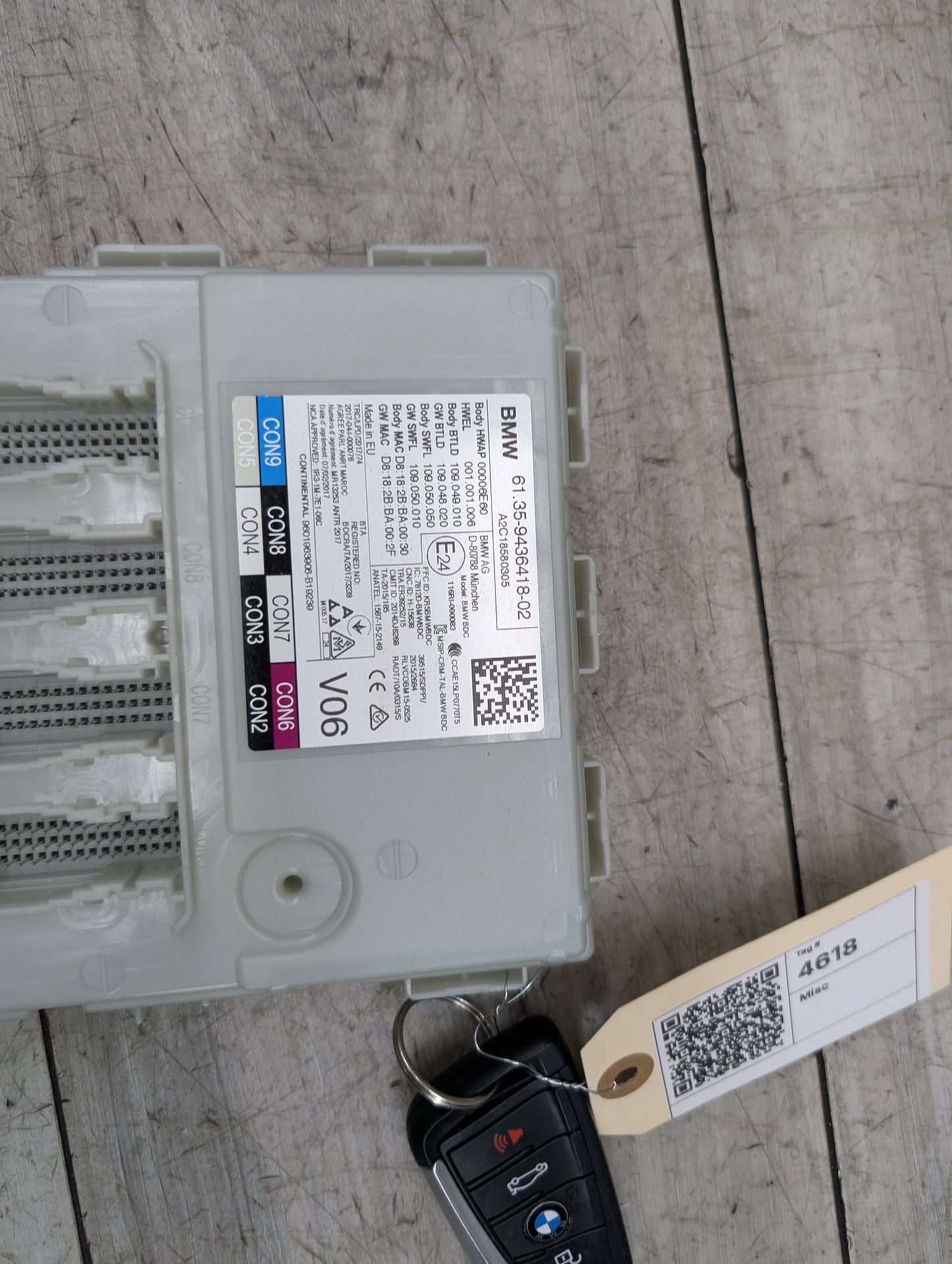2018-2024 BMW X3 G01 Bdc Body Domain Fem Control Module w/ Key 9436418