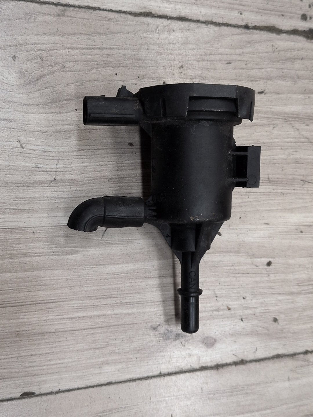 2009-2012 OEM Mercedes-Benz E550 W212 Fuel Vapor Charcoal Canister Purge Valve