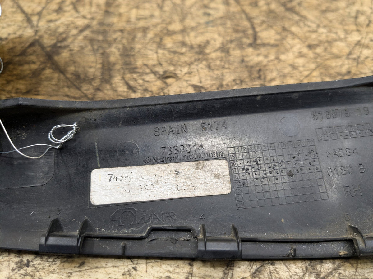 2018-2023 BMW M550i G30 Front Right Passenger Fender Trim Molding 7339014 OEM