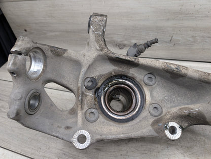 2008 - 2017 Audi S5 8T Front Right Passenger Spindle Knuckle w/ Bearing 4G0407242D