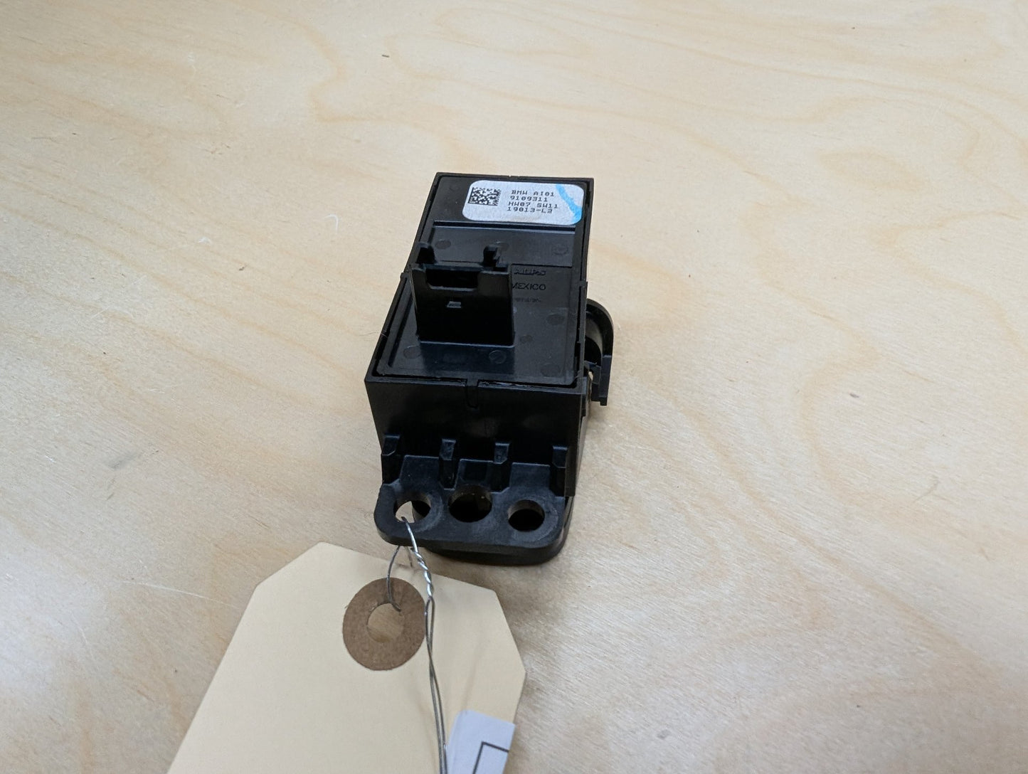 OEM BMW F90 M5 G30 G01 X3 G02 X4 F97 F98 Parking Brake Auto Hold Switch BLACK