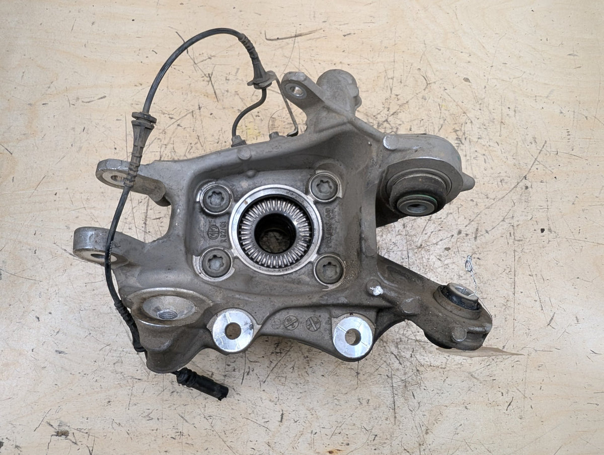 19-25 OEM BMW G20 330 M340 REAR Right Passenger Side Knuckle Hub Spindle Bearing