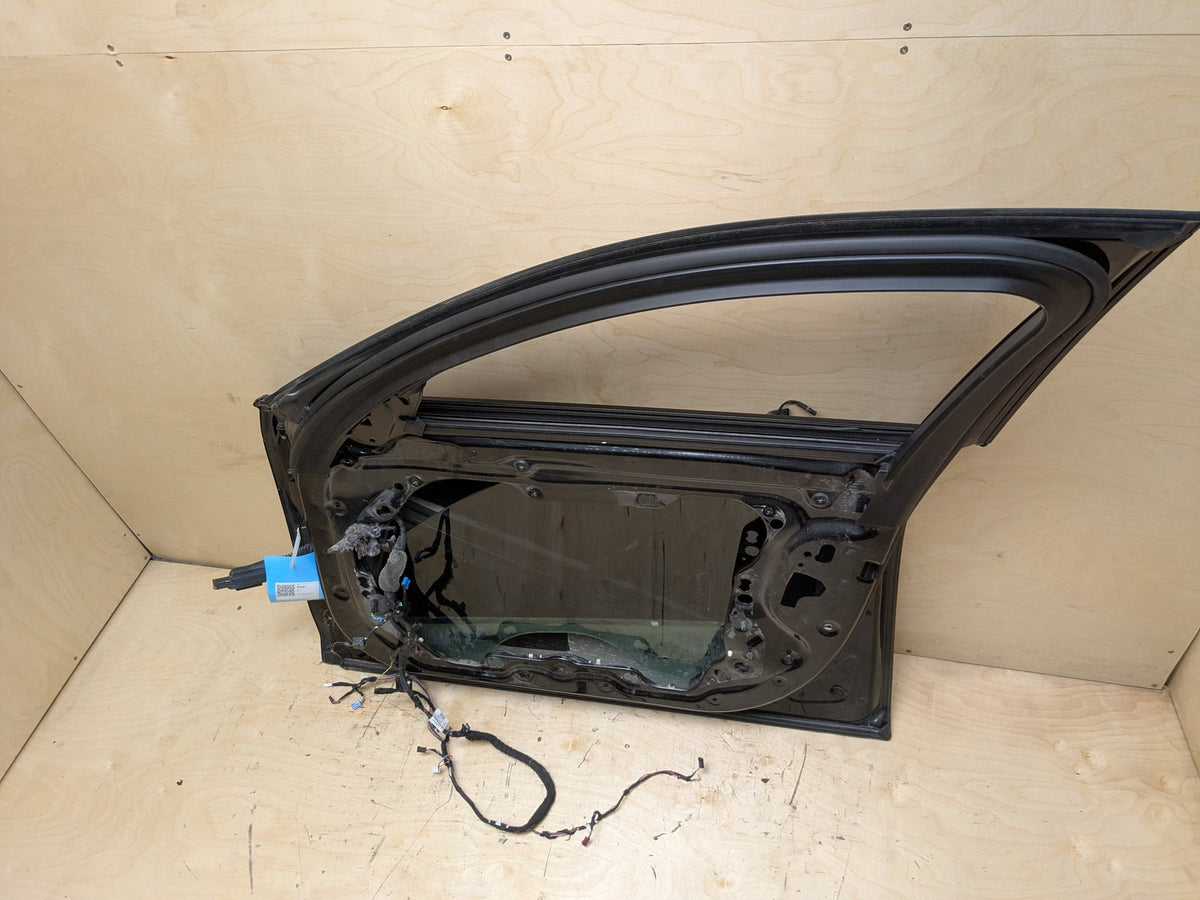 16-22 OEM BMW G11 G12 740 750 M760 Front Right Passenger Door Shell Panel 475